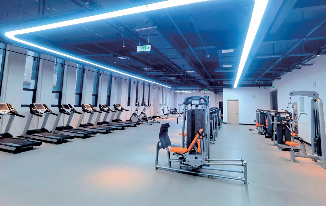 健身房力量健身器材